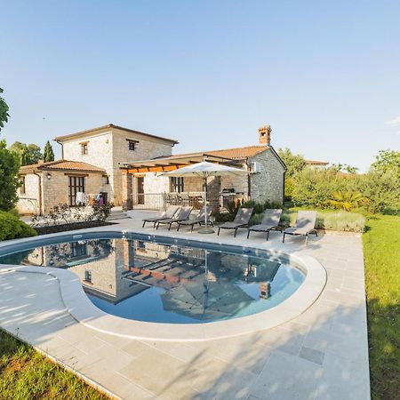 Wunderschöne Villa Jurinea mit privaten Pool Barat  Exterior foto