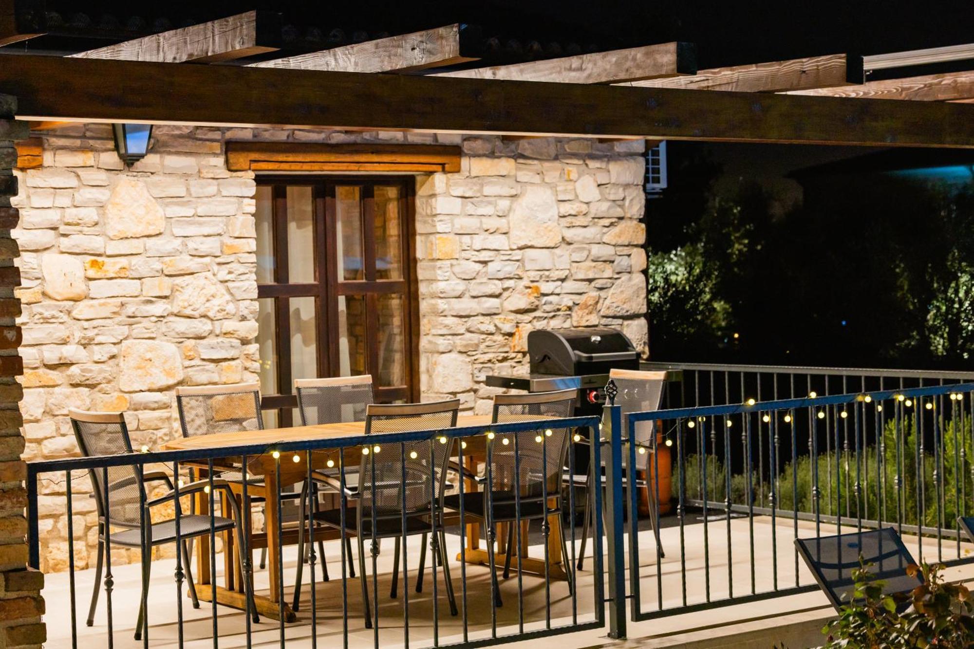 Wunderschöne Villa Jurinea mit privaten Pool Barat  Exterior foto