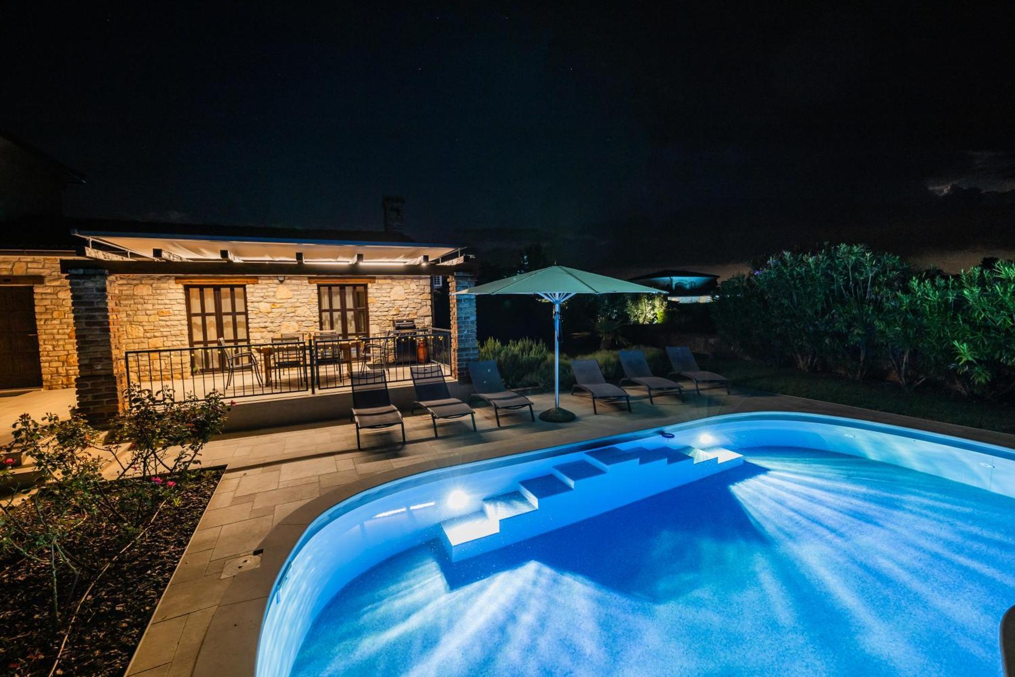 Wunderschöne Villa Jurinea mit privaten Pool Barat  Exterior foto